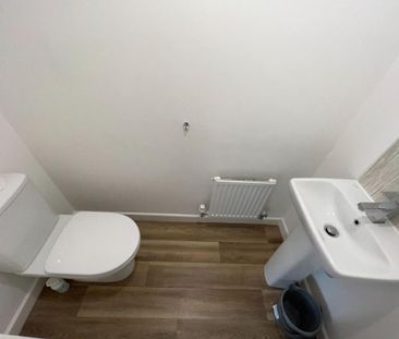 2 bedroom terraced house to rent - Photo 6