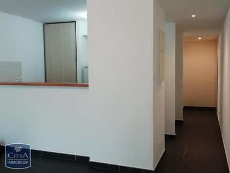 Location Appartement 2 pièces 40m² ST JOSEPH 97480 - Photo 5