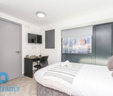 1 bed Shared Flat for Rent - Photo 4