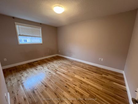 Detached Home For Lease | S8135834 - Photo 3