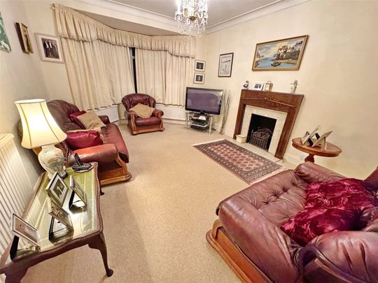 Kewstoke Road, Bristol - Photo 1