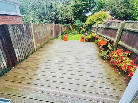 2 bedroom terraced house to rent - Photo 4