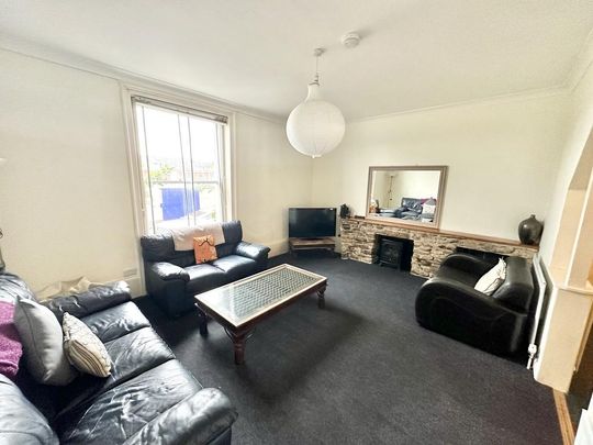 5 bedroom house share to rent - Photo 1