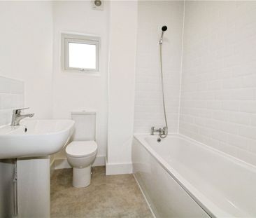 Replingham Road, London, SW18 5LJ - Photo 1