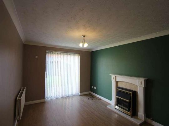 Llanmead Gardens, Rhoose, Vale Of Glamorgan, CF62 - Photo 1