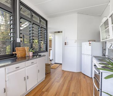 2/37 Hale Street, Townsville City - Photo 4