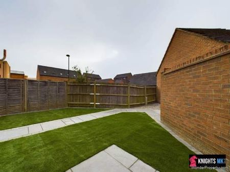 5 bedroom property to rent in Milton Keynes - Photo 3