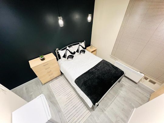 Room in a Shared Flat, Dunbar Street, SE27 - Photo 1