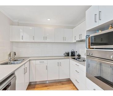 22/95 Strickland Terrace, Graceville QLD 4075 - Townhouse For Rent ... - Photo 2