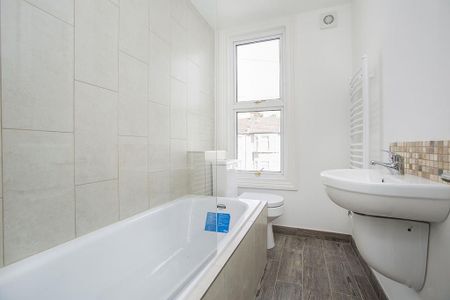 House share to rent - Photo 4