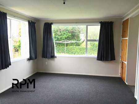 Charming 2BR Flat in Bell Block - Photo 5