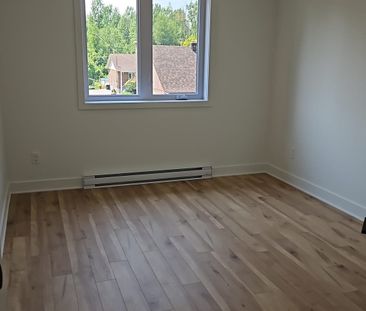 Rue Elsie, J6S 0S5, Salaberry-De-Valleyfield - Photo 2