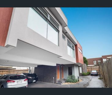 2/2 Duggan Street, Brunswick West, VIC 3055 - Photo 5