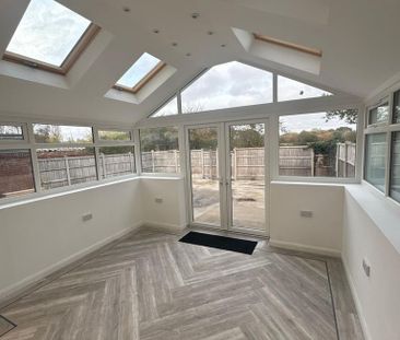 6 bedroom semi-detached house to rent - Photo 1