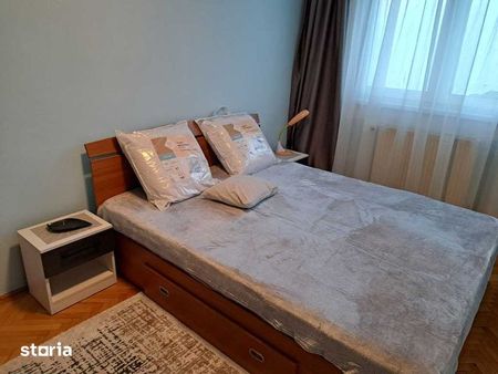 Inchiriez apartament 3 camere, Tg. Mures, Dambu - Photo 2