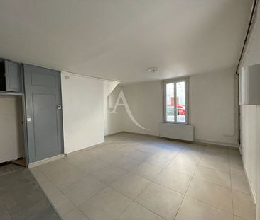 Location Maison 4 pièces 80m² FONTENAY LE COMTE 85200 - Photo 3