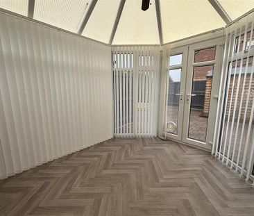 2 bedroom end of terrace house to rent - Photo 4