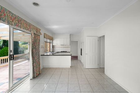 Thinking of selling? Contact our agent - Photo 4