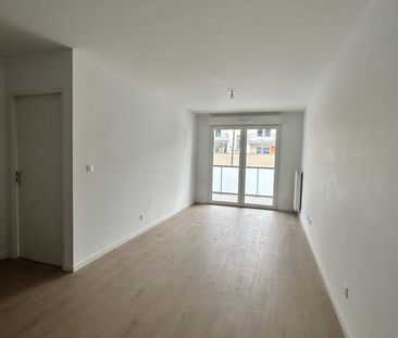 Location Appartement 2 pièces 45m² - Photo 6