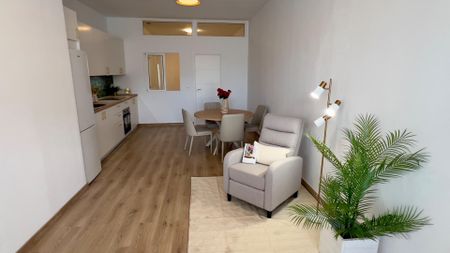 Apartamento planta baja en alquiler en Malaga - Photo 5