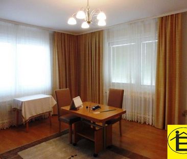 15530 - ZWEIFAMILIENHAUS ZENTRUMS-BAHNHOFSNÄHE! - Photo 1