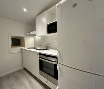 Erik Dahlbergs väg, Södertälje - Photo 2