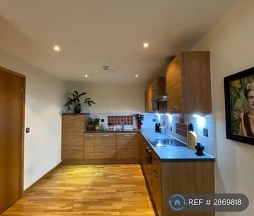 2 bedroom flat to rent - Photo 6