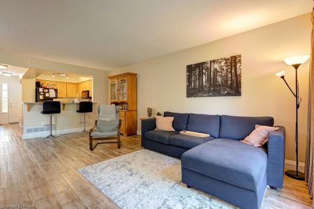 For Lease - 555 Mariner Drive, Waterloo, Ontario - Photo 2