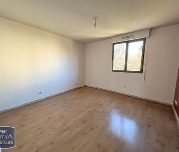 Location Appartement 3 pièces 79m² TOULON 83100 - Photo 3