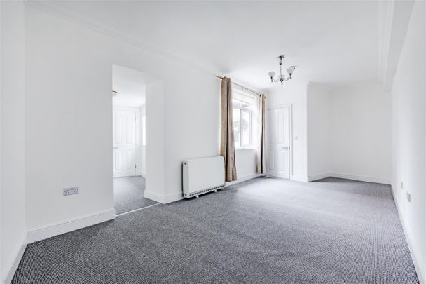 Leslie Street, Eastbourne - Photo 1