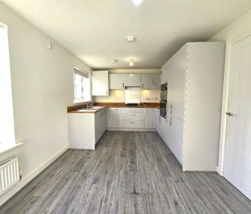 3 Bed Detached house For Rent - Photo 3