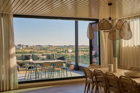 Calle de Perdiguera, Alcobendas, Community of Madrid 28108 - Photo 3