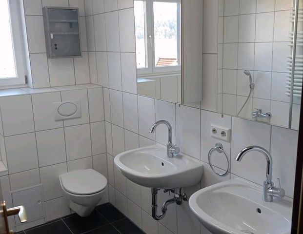 Moderne Dachgeschosswohnung in ruhiger Wohnlage - Foto 1