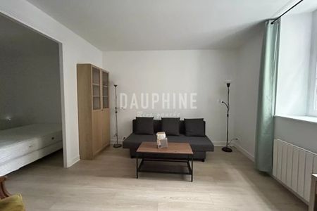 Appartement à louer à Paris 7Ème - Photo 3