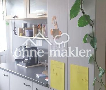 Schöne, helle 2 Zi Wohnung- mit Einbauküche, Balkon und Autostellpl... - Photo 3