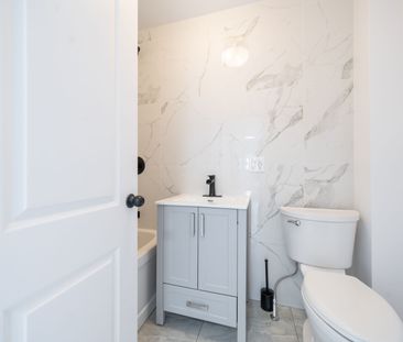 For Lease - 174 Thirtieth Street Unit# MAIN, Toronto, Ontario - Photo 3