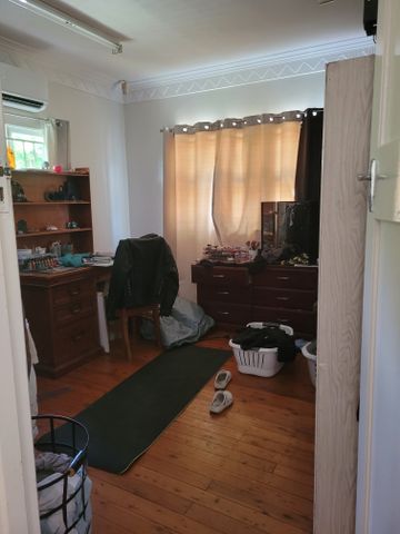 Coopers Plains - Photo 2