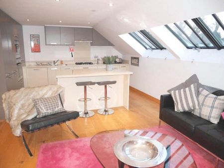 3 bedroom flat to rent - Photo 3