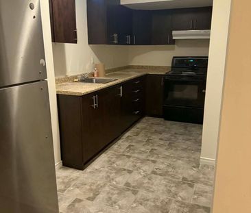 For Lease - 605 Remembrance Road, Brampton, Ontario - Photo 3