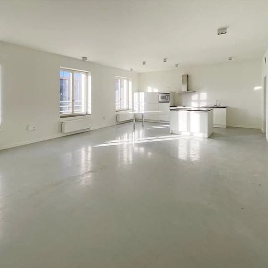 Appartement te huur - Photo 1