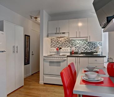 2 AVRIL- Studio fonctionnel en plein ♥ du Vieux-Québec - Photo 1