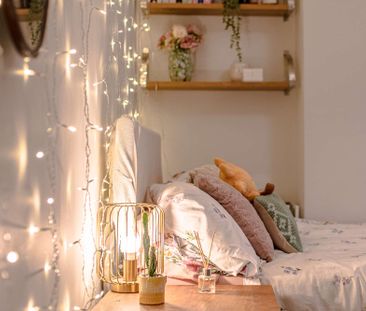 Contemporary 5 bed property on Coburn Street - Photo 3