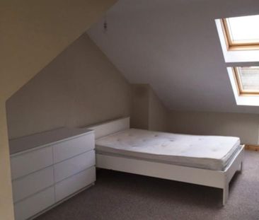 5 bedroom barn conversion to rent - Photo 1
