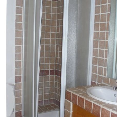 Location Appartement P2 Meublé Nimes - Photo 1