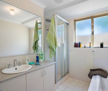 Conveniently Located 3 x 2 Home - Photo 1