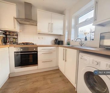1 bedroom flat to rent - Photo 6