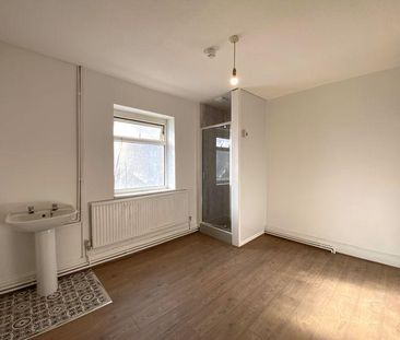 1 bedroom property to rent - Photo 2