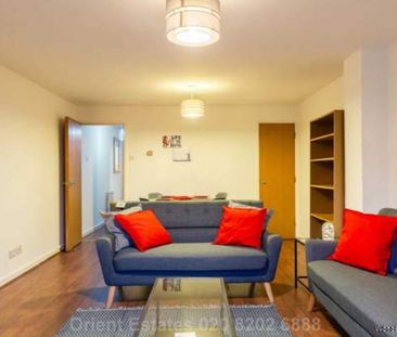 3 bedroom property to rent in London - Photo 4