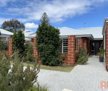 Quiet Location - Dual Key Property - Photo 3
