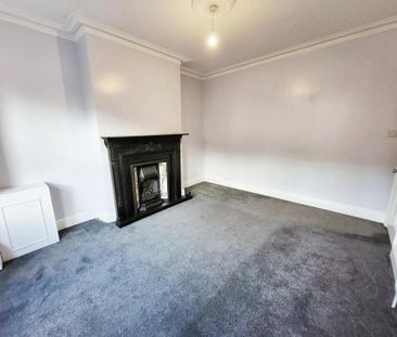 4 bedroom terraced house to rent - Photo 1